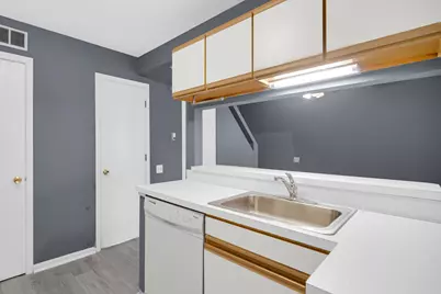 439 Valley Forge Court, Aurora, IL 60504 - Photo 13