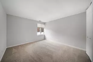 5811 Oakwood Dr, Lisle, IL 60532 - Photo 15