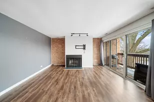 5811 Oakwood Dr, Lisle, IL 60532 - Photo 7