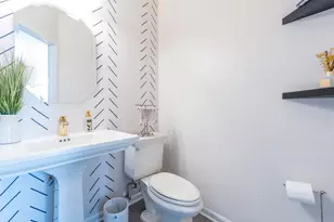 1650 Natures Way, Lindenhurst, IL 60046 - Photo 25