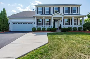 1650 Natures Way, Lindenhurst, IL 60046 - Photo 1