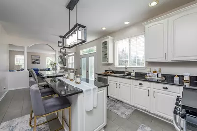 1650 Natures Way, Lindenhurst, IL 60046 - Photo 15