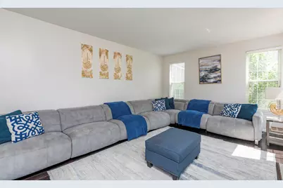 1650 Natures Way, Lindenhurst, IL 60046 - Photo 21