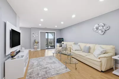 9342 Landings Lane #504, Des Plaines, IL 60016 - Photo 5