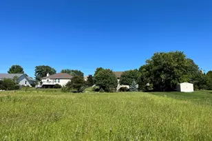 579 Johnson St, Marengo, IL 60152 - Photo 1