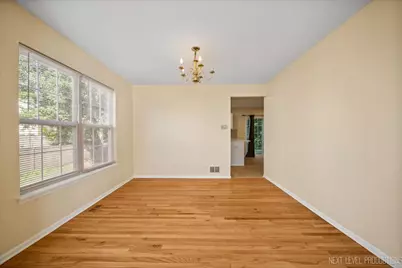 438 W Meadow Mist Lane, Round Lake, IL 60073 - Photo 7