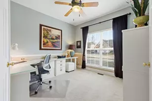 1196 Fieldstone Dr, Crystal Lake, IL 60014 - Photo 7