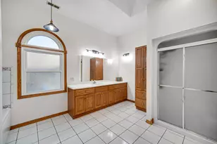 346 Holbrook Cir, Chicago Heights, IL 60411 - Photo 9