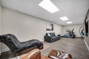 346 Holbrook Cir, Chicago Heights, IL 60411 - Photo 19