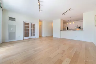 [Address not provided], Chicago, IL 60654 - Photo 3