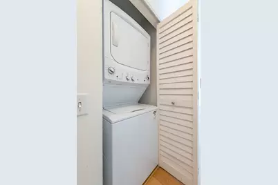 [Address not provided], Chicago, IL 60654 - Photo 19