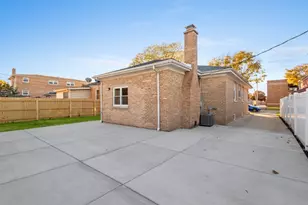 1619 N 20th Ave, Melrose Park, IL 60160 - Photo 35