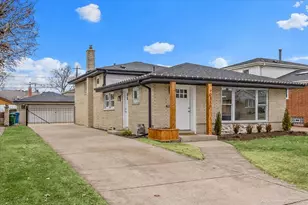 10316 Lamon Ave, Oak Lawn, IL 60453 - Photo 1