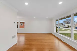 10316 Lamon Ave, Oak Lawn, IL 60453 - Photo 3