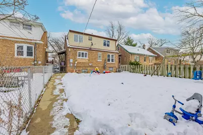 18006 Oakwood Avenue, Lansing, IL 60438 - Photo 27