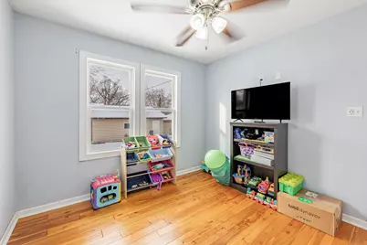 18006 Oakwood Avenue, Lansing, IL 60438 - Photo 9