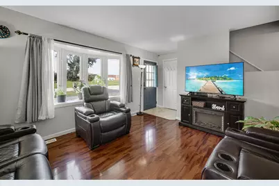 25W277 Doris Avenue, Carol Stream, IL 60188 - Photo 5