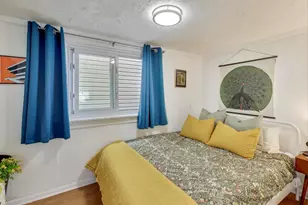 2830 W Wellington Ave, Chicago, IL 60618 - Photo 9