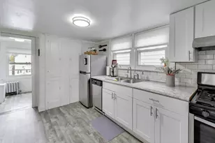 2830 W Wellington Ave, Chicago, IL 60618 - Photo 7