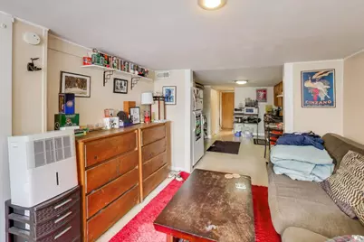 2830 W Wellington Avenue, Chicago, IL 60618 - Photo 23