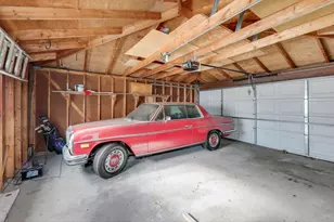 2830 W Wellington Ave, Chicago, IL 60618 - Photo 35