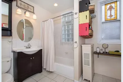 2830 W Wellington Avenue, Chicago, IL 60618 - Photo 21