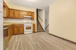 720 Ash St, Algonquin, IL 60102 - Photo 9