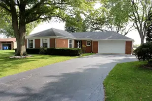 212 Georgeanna St, Yorkville, IL 60560 - Photo 1