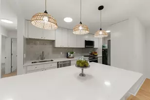 840 E Old Willow Rd, Prospect Heights, IL 60070 - Photo 9