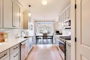 10521 Thornham Ln, Mokena, IL 60448 - Photo 9