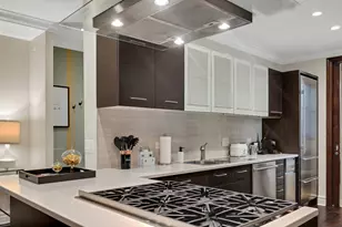 70 E Walton St, Chicago, IL 60611 - Photo 5