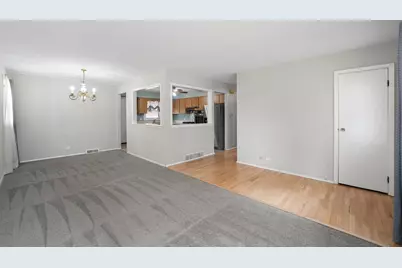 337 E Fullerton Avenue, Elmhurst, IL 60126 - Photo 5
