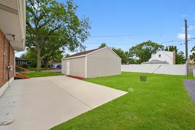 337 E Fullerton Avenue, Elmhurst, IL 60126 - Photo 15