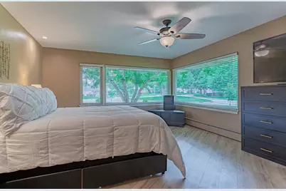 711 E Greenview Road, Itasca, IL 60143 - Photo 11