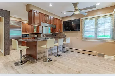 711 E Greenview Road, Itasca, IL 60143 - Photo 9