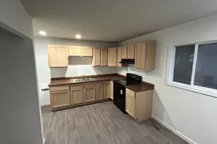 128 S Scottswood Dr, Urbana, IL 61802 - Photo 3