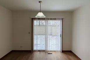 1303 Orleans Dr, Mundelein, IL 60060 - Photo 9