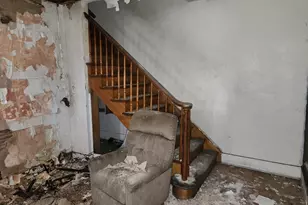 8 E 156th St, Harvey, IL 60426 - Photo 5