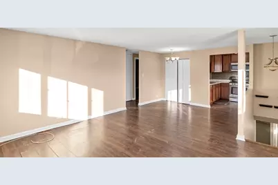 107 Tonset Court #107, Schaumburg, IL 60193 - Photo 5