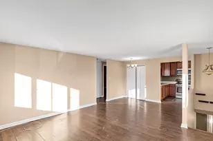 107 Tonset Ct, Schaumburg, IL 60193 - Photo 5