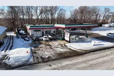 301 S State Street, Lockport, IL 60441 - Photo 3