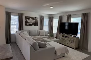 2520 Alison Ave, Pingree Grove, IL 60140 - Photo 3