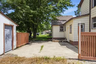 121 E James St, Forrest, IL 61741 - Photo 29