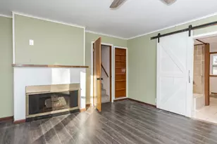 121 E James St, Forrest, IL 61741 - Photo 5