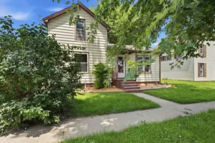 121 E James St, Forrest, IL 61741 - Photo 3