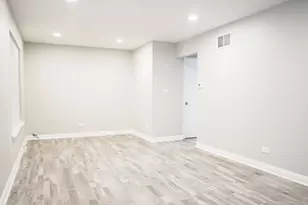 4028 Appleby Ln, Richton Park, IL 60471 - Photo 3