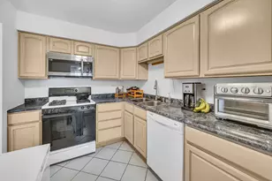 1220 Park Ave W, Highland Park, IL 60035 - Photo 7