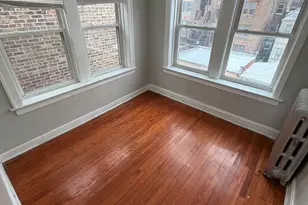 7819 S Cornell Ave, Chicago, IL 60649 - Photo 11