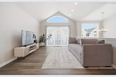 7214 Farmstead Lane, Hanover Park, IL 60133 - Photo 5