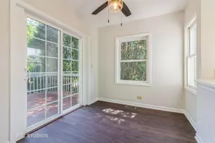 915 E Chicago Ave, Naperville, IL 60540 - Photo 9